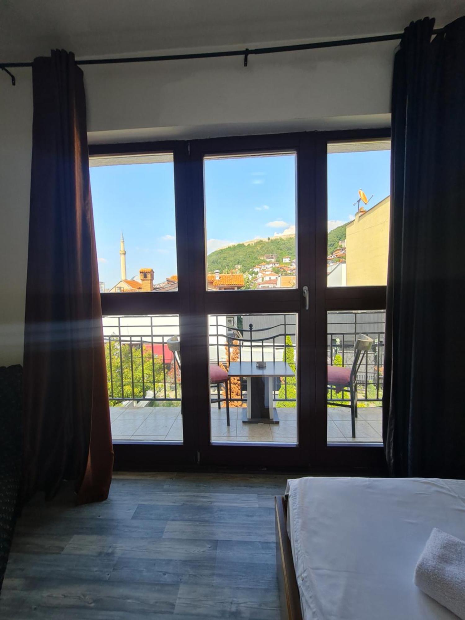 Guesthouse Hotel My Home Prizren Esterno foto